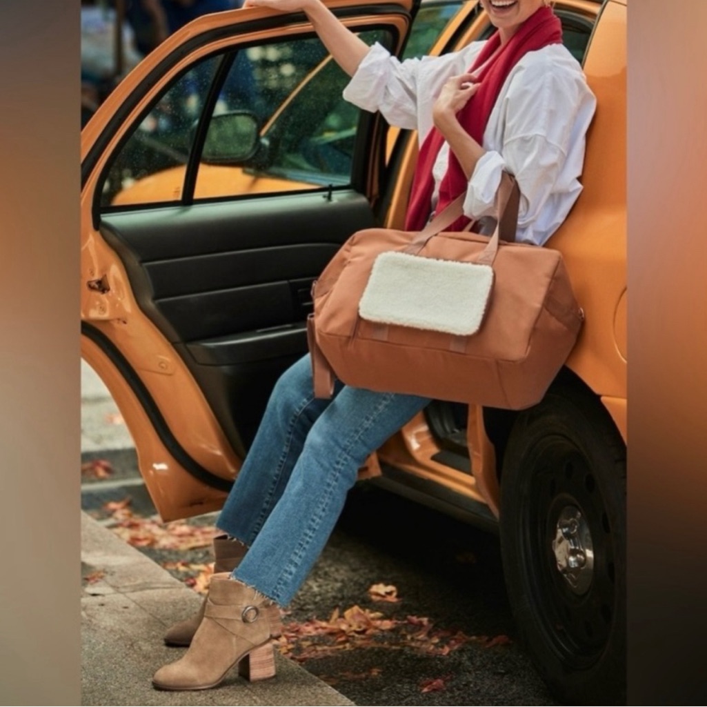 Sturdy Canvas Weekender Bag — image 2 of 8